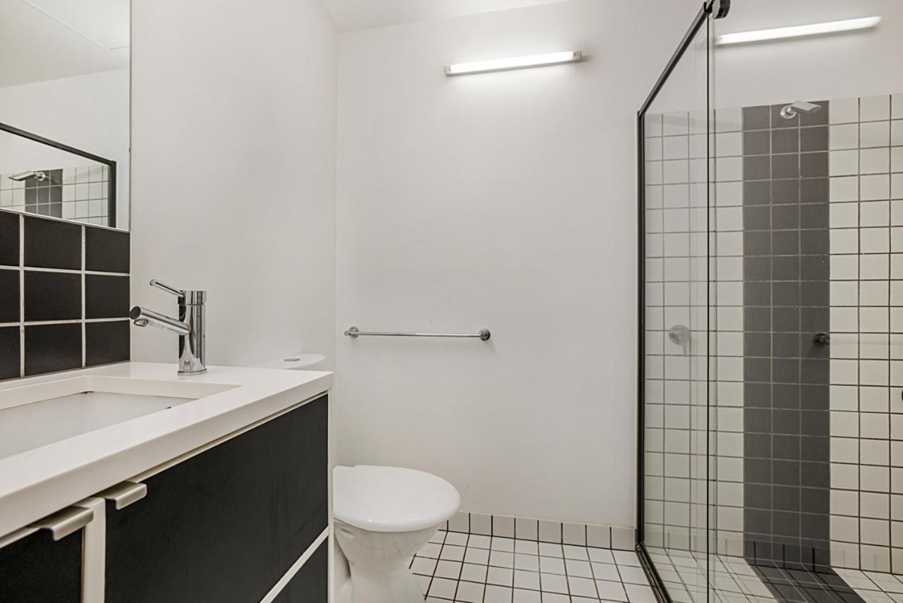 2-Bed Unit Metres From Cbd Malls, Dining & Sights Appartement Melbourne Buitenkant foto