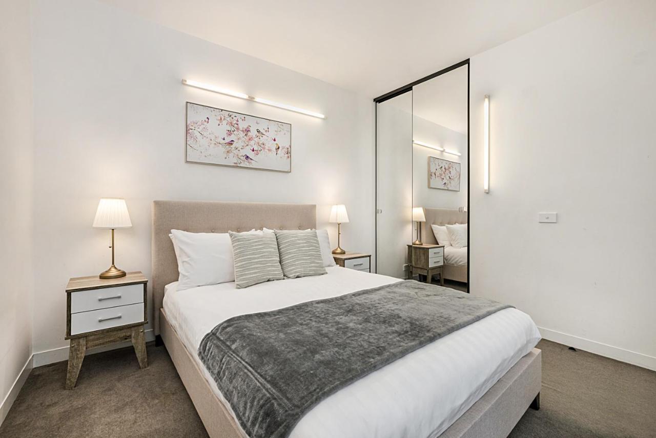 2-Bed Unit Metres From Cbd Malls, Dining & Sights Appartement Melbourne Buitenkant foto